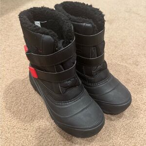 Cozy Black Snow Boots with Red Highlights
